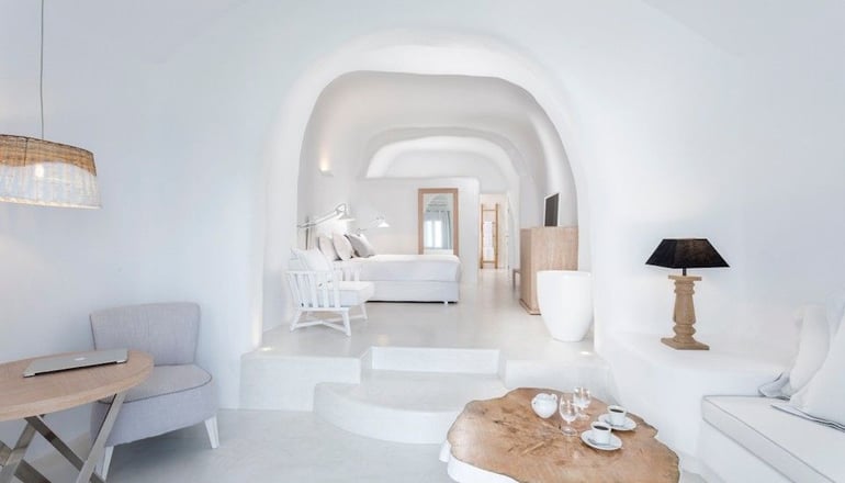 Charisma Suites Santorini