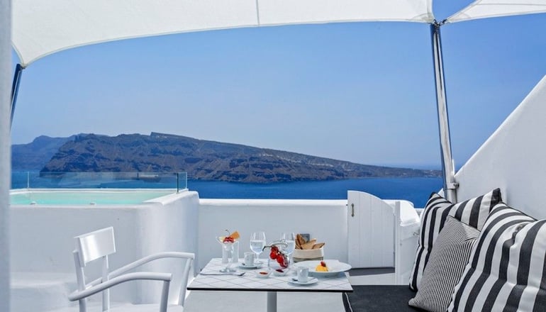 Charisma Suites Santorini