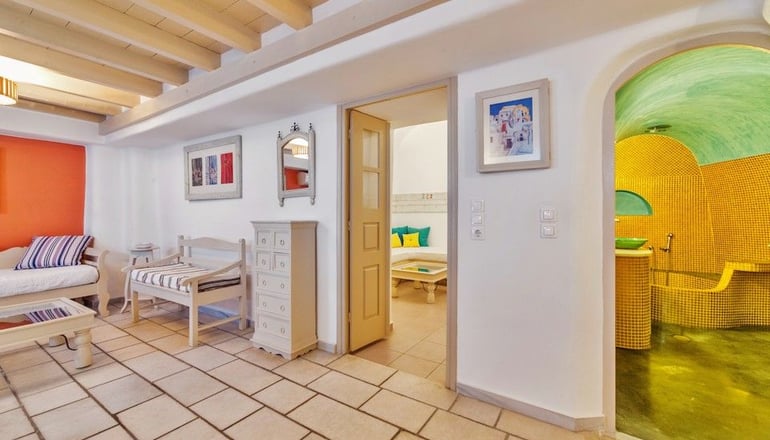 Chroma Suites - Oία, Σαντορίνη