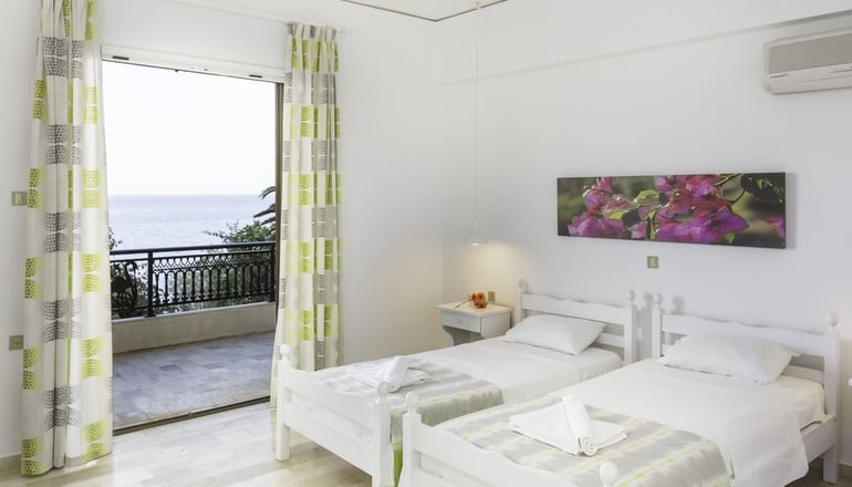 Douka Sea Front Residencies