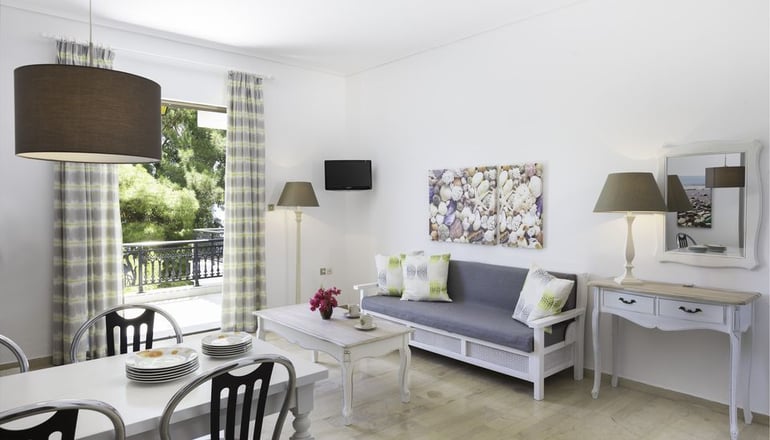 Douka Sea Front Residencies