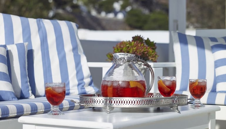 Folegandros Apartments