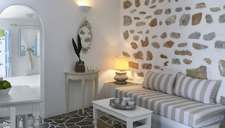 Folegandros Apartments