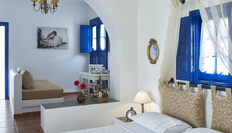 Folegandros Apartments