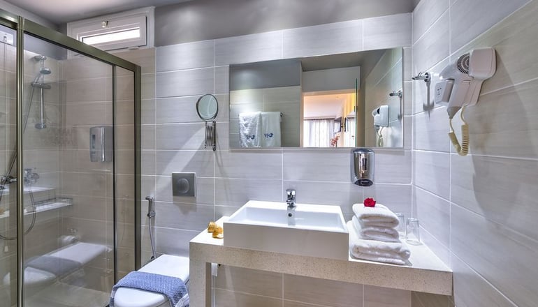 4* Happy Days Hotel