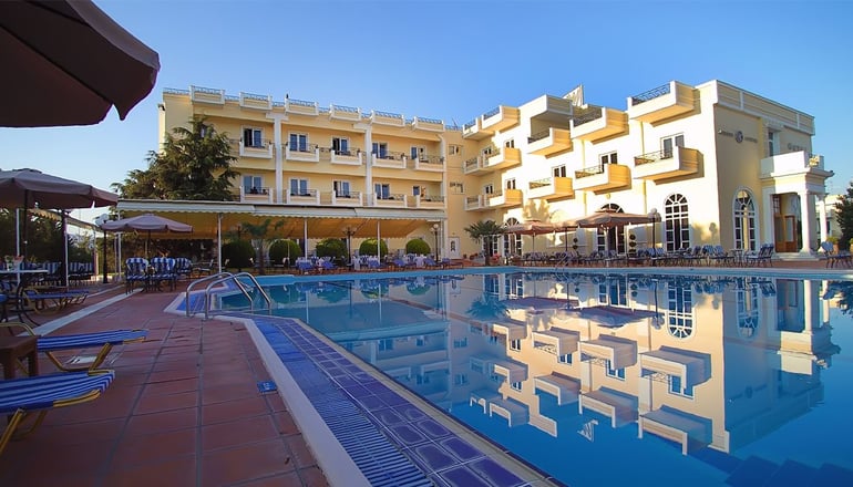4* Kouros Hotel
