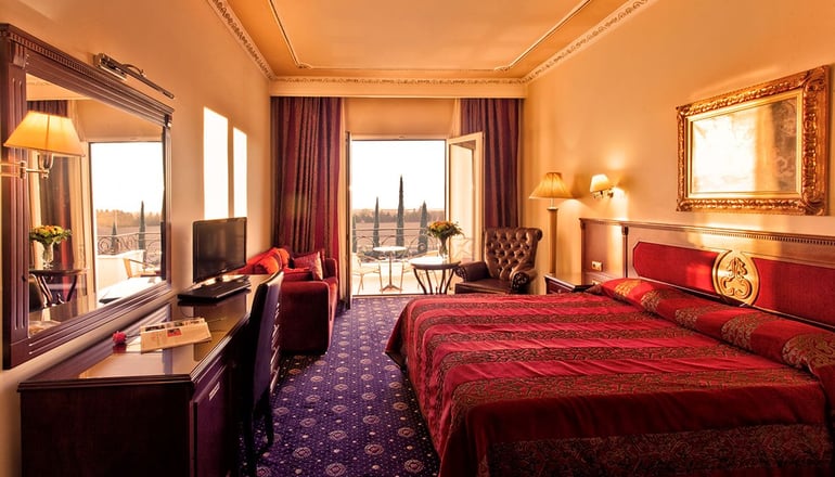 4* Kouros Hotel