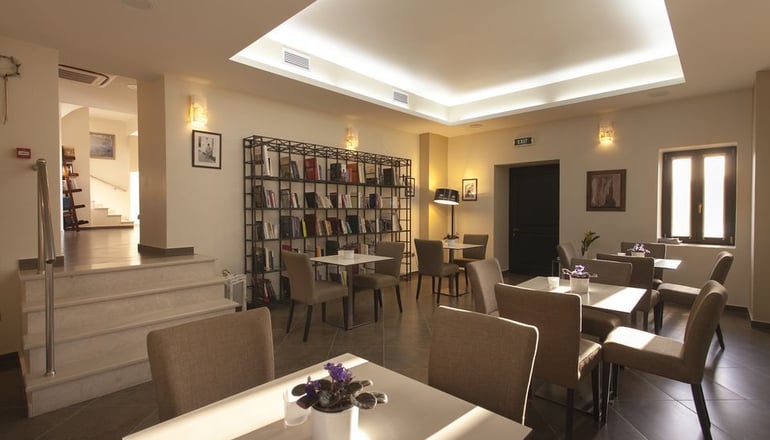 Krinos Suites Hotel - Μπατσί, Άνδρος