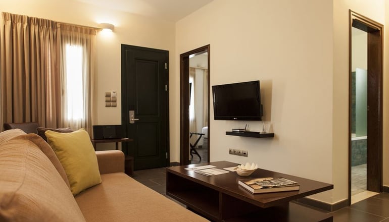 Krinos Suites Hotel - Μπατσί, Άνδρος