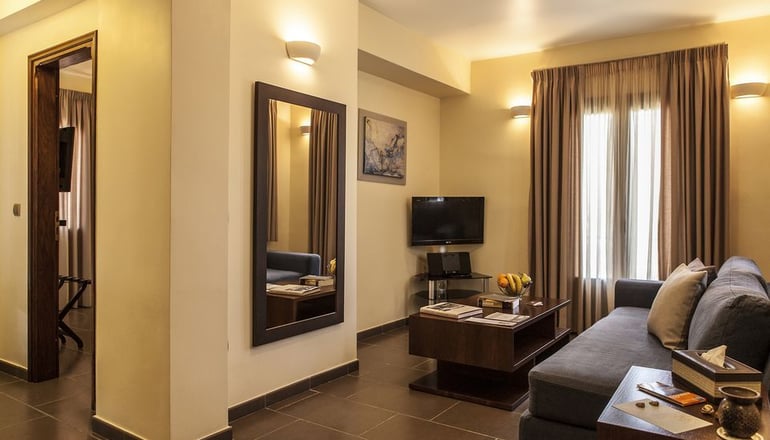 Krinos Suites Hotel - Μπατσί, Άνδρος