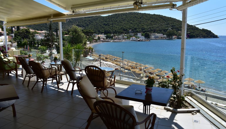4* New Aegli Hotel