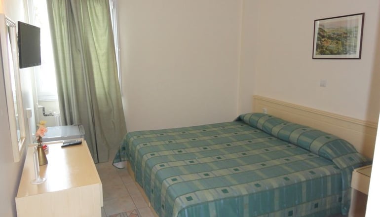 4* New Aegli Hotel
