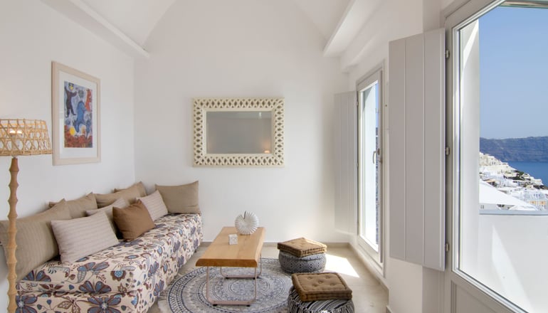 4* Santorini Secret Premium