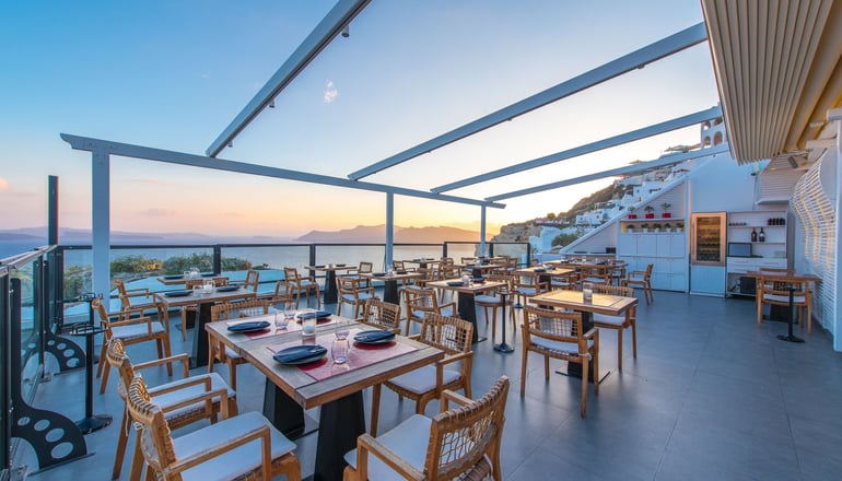 5* Santorini Secret Suites & Spa