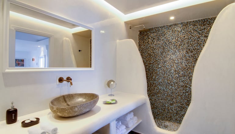 5* Secret Legend Suites