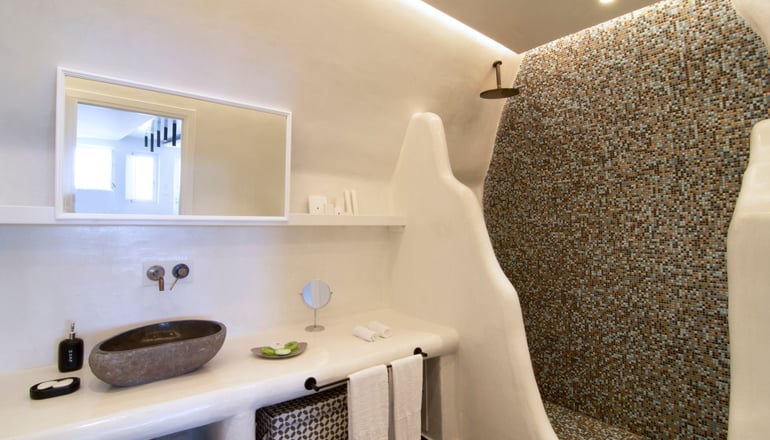 5* Secret Legend Suites