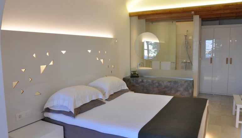 Vrahos Boutique Hotel - Καραβοστάσι, Φολέγανδρος