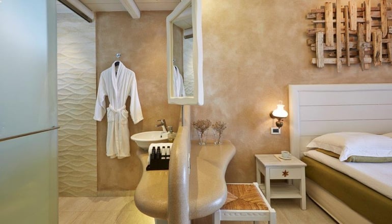 Vrahos Boutique Hotel - Καραβοστάσι, Φολέγανδρος