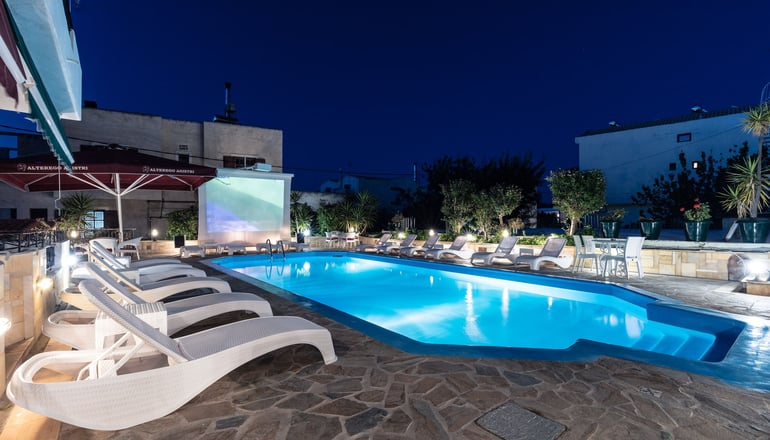 Yianna Hotel