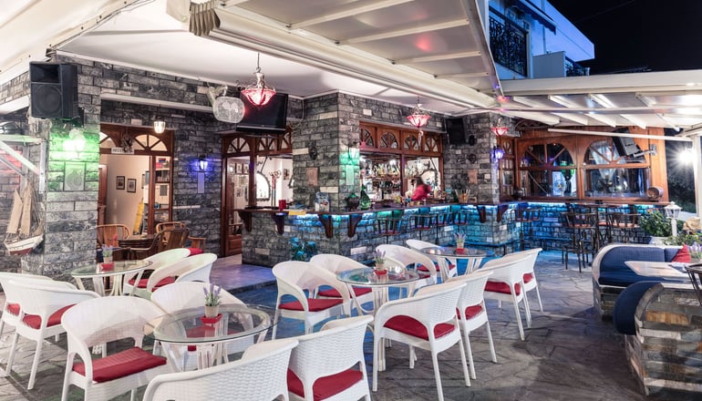 Yianna Hotel