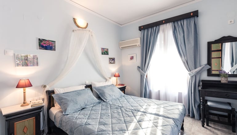 Yianna Hotel