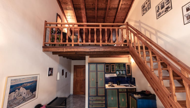 Yianna Hotel