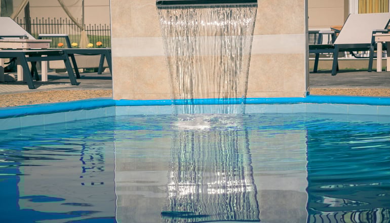 4* Royal Hotel and Suites