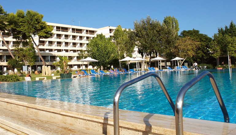 4* AKS Porto Heli