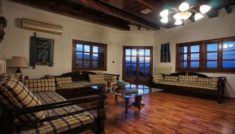 Aglaida Apartments