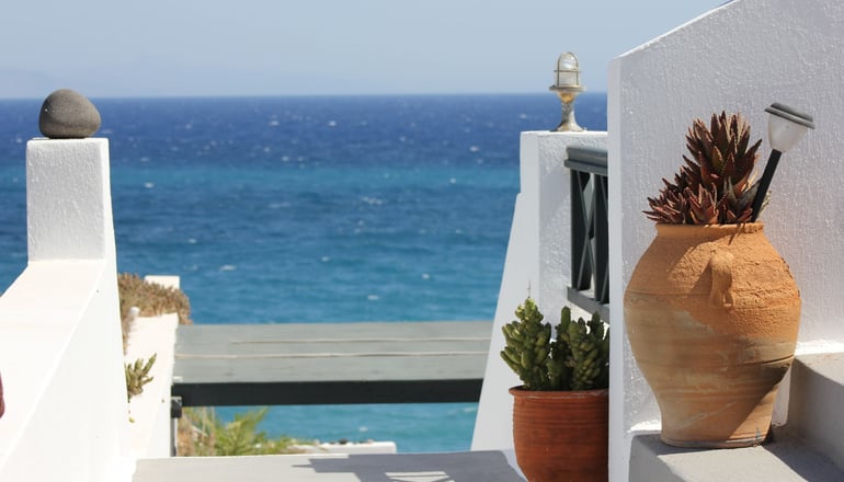 Vrachia Studios Santorini