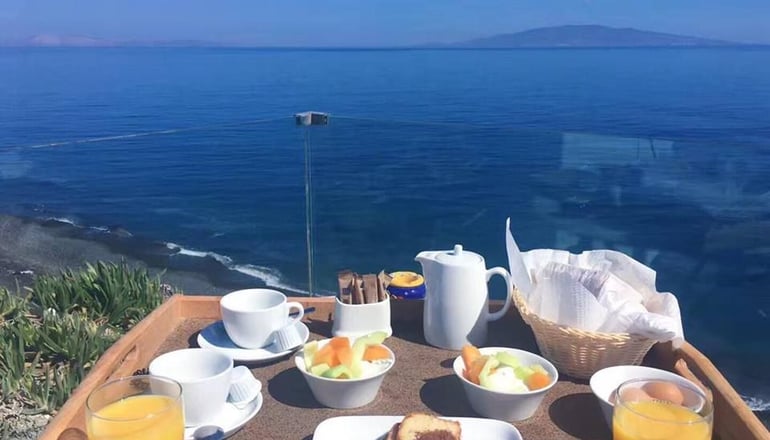 Vrachia Studios Santorini