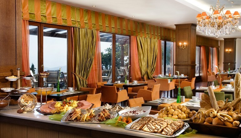 4* Xenia Palace Portaria