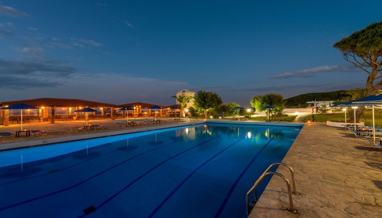 4* Pavlina Beach Hotel