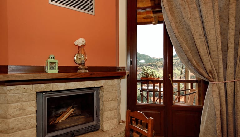 Θέα Βαλτεσινίκου