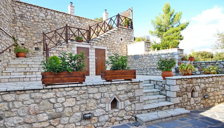 Θέα Βαλτεσινίκου