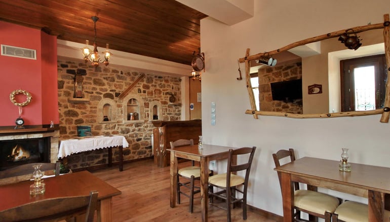 Θέα Βαλτεσινίκου