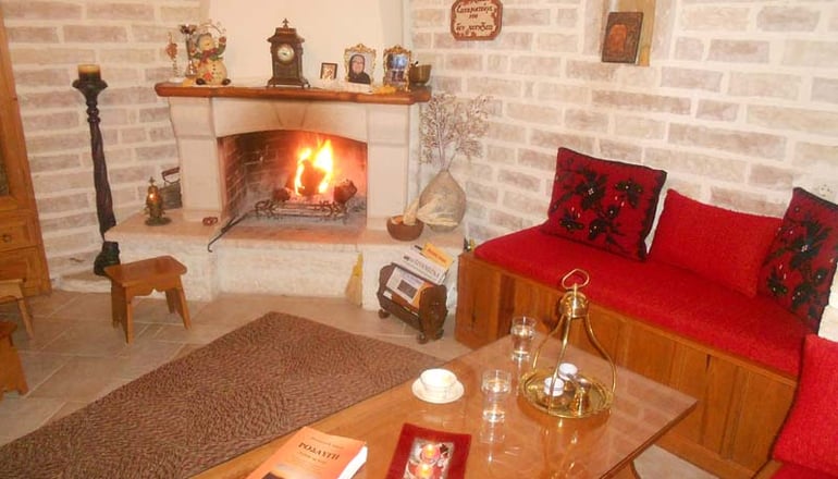 Παραδοσιακός Ξενώνας Μαρούσιω