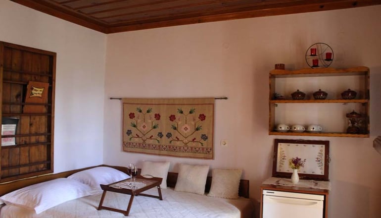 Παραδοσιακός Ξενώνας Μαρούσιω