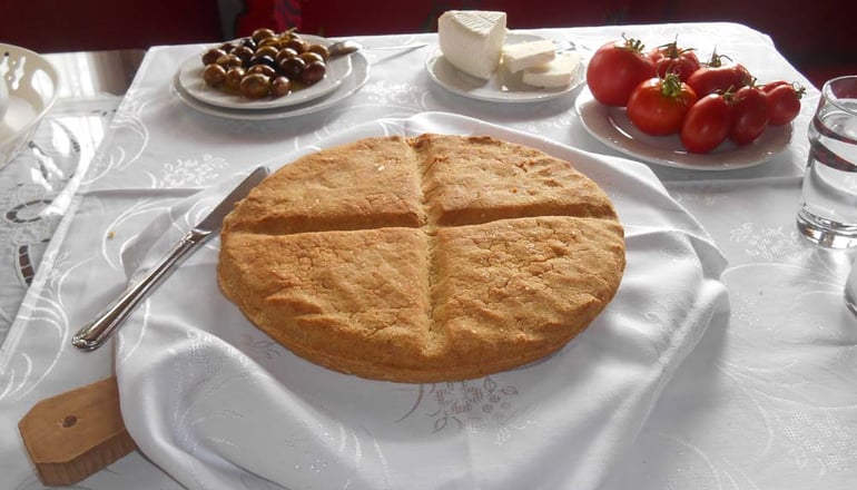 Παραδοσιακός Ξενώνας Μαρούσιω