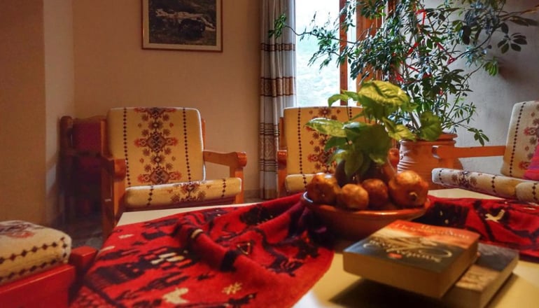 Το Μπαλκόνι της Αγόριανης - Παρνασσός, Αγόριανη