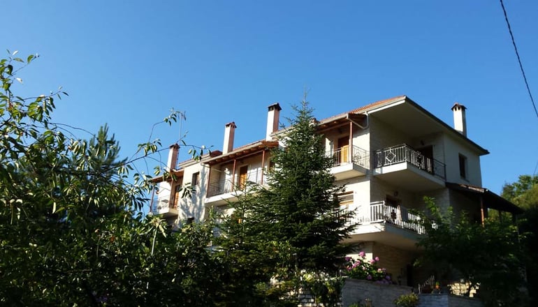 Παραδοσιακός Ξενώνας Μαρούσιω