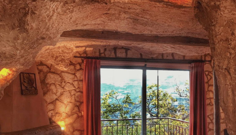 Ξενώνας Ανεμόεσσα