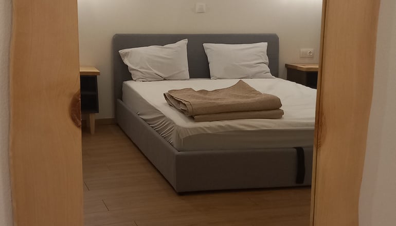 Το μπαλκόνι του Όρλιακα - Σπήλαιο, Γρεβενά