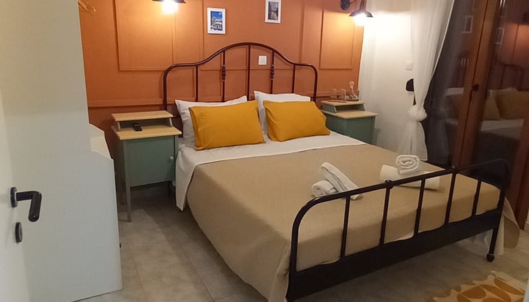 Το μπαλκόνι του Όρλιακα - Σπήλαιο, Γρεβενά