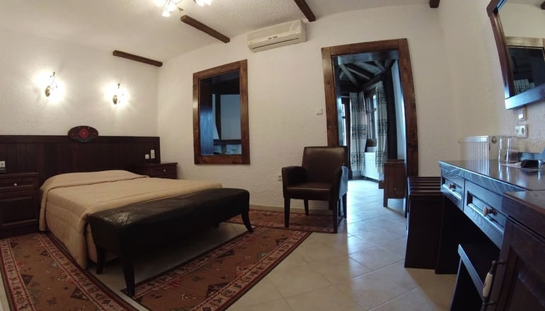 Ξενοδοχείο Ταξιάρχες