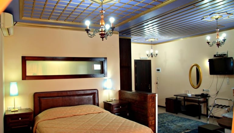 Ξενοδοχείο Ταξιάρχες