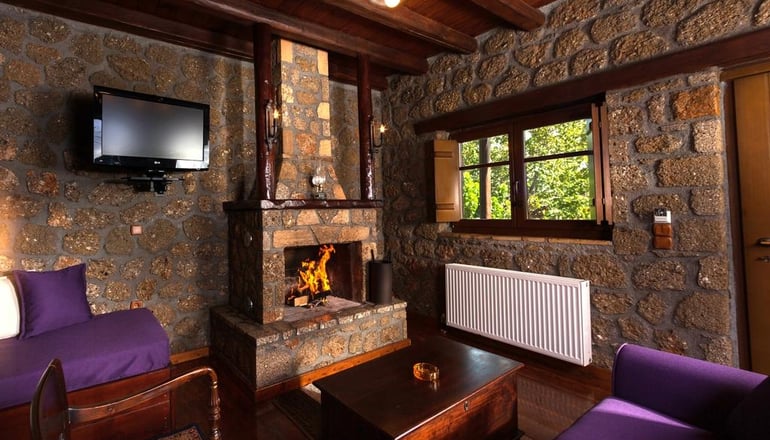 Ξενώνας Πέρα Αλώνια