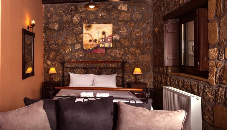 Ξενώνας Πέρα Αλώνια