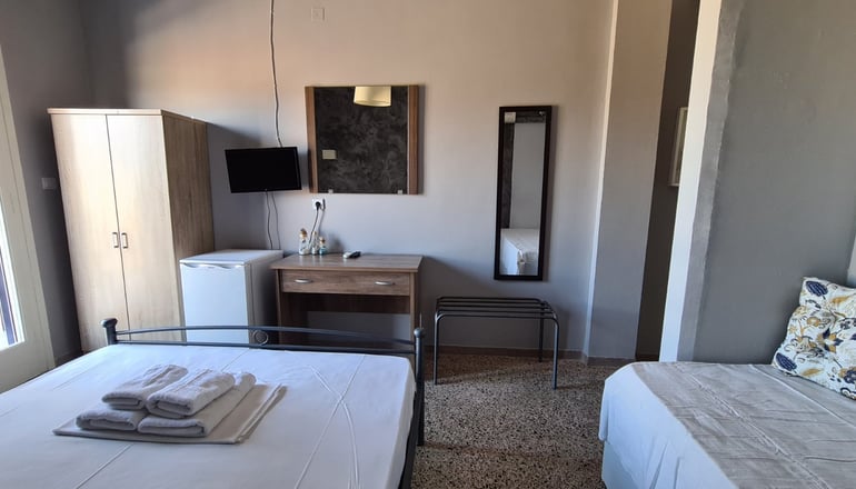 Θάλασσα Hotel