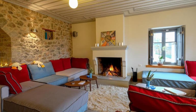 Ξενώνας Κυριακή & Αμφίκλεια Suites - Αμφίκλεια, Παρνασσός